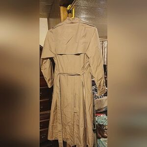 Dusty Rose Ankle-Length Woman's Trench Coat; Size: 9/10